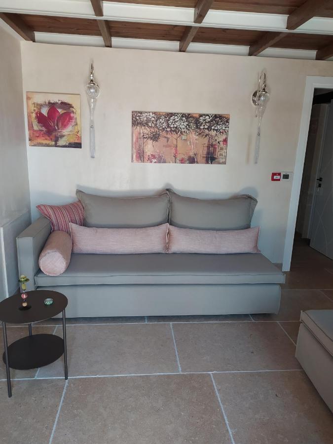 Wild Violet Villa: An Old Vision Of Luxury Melidhónion Exterior foto